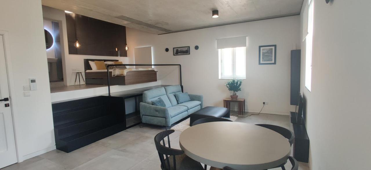 No 60, 3Rd Floor, Centrally Located, Fully Equipped Studio Apt Il-Furjana Exteriör bild